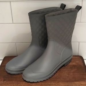 Gray Mid Calf Rubber Boots 7 Like New